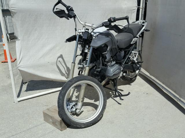 WB10A1107GZ670276 - 2016 BMW R1200 GS GRAY photo 2