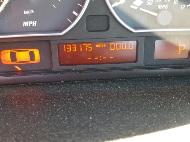 WBABN53401JU34837 - 2001 BMW 330 CI WHITE photo 8