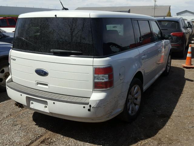 2FMDK51C59BA11701 - 2009 FORD FLEX SE WHITE photo 4