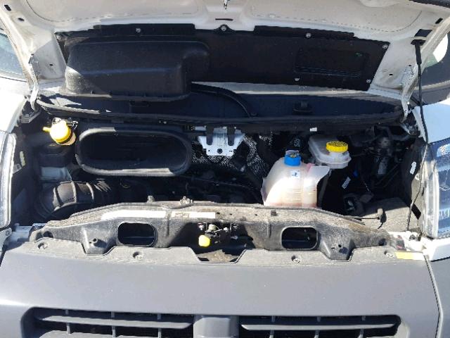 3C6TRVBG7JE110893 - 2018 RAM PROMASTER 白色 照片 7