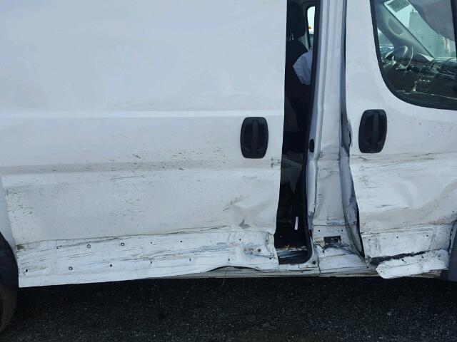 3C6TRVBG7JE110893 - 2018 RAM PROMASTER 白色 照片 9
