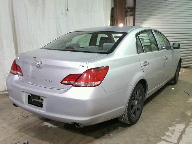 4T1BK36B97U177416 - 2007 TOYOTA AVALON XL SILVER photo 4