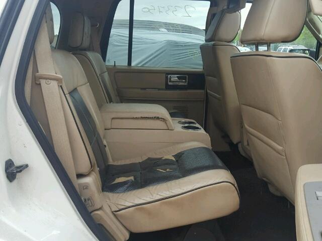 5LMFU27528LJ11907 - 2008 LINCOLN NAVIGATOR WHITE photo 6