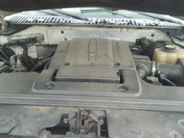 5LMFU27528LJ11907 - 2008 LINCOLN NAVIGATOR WHITE photo 7