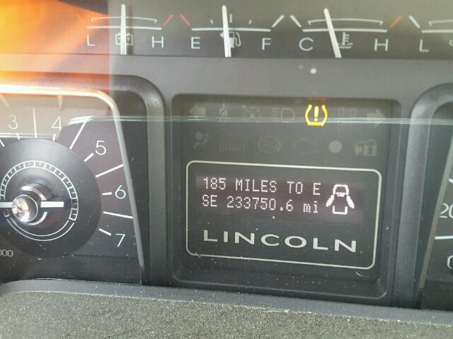 5LMFU27528LJ11907 - 2008 LINCOLN NAVIGATOR WHITE photo 8