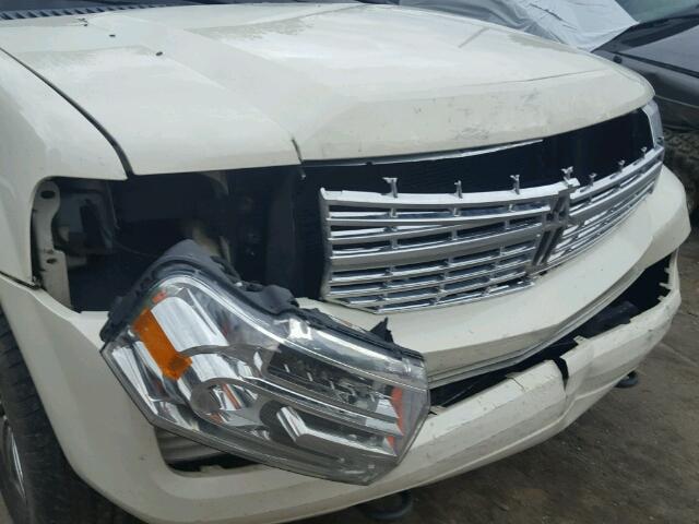 5LMFU27528LJ11907 - 2008 LINCOLN NAVIGATOR WHITE photo 9