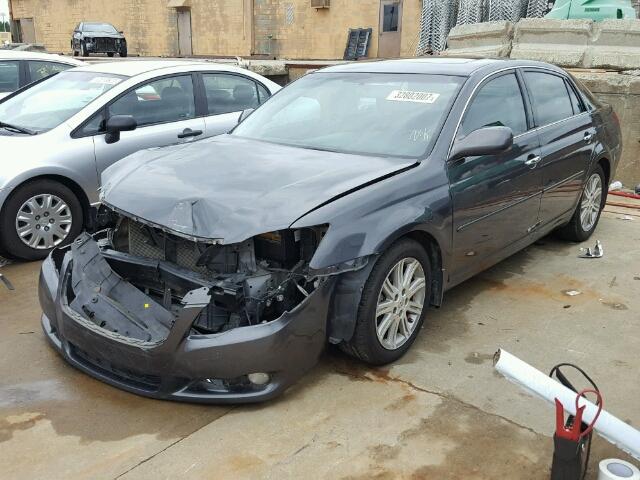 4T1BK36B39U345697 - 2009 TOYOTA AVALON XL GRAY photo 2