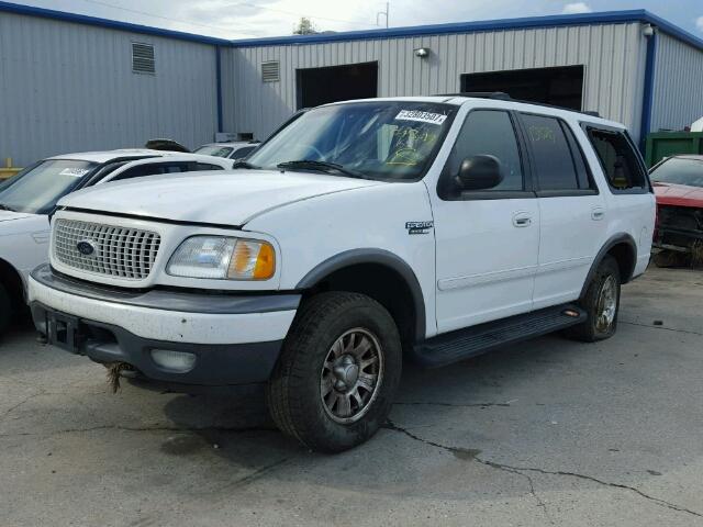 1FMPU16L6YLA85877 - 2000 FORD EXPEDITION WHITE photo 2