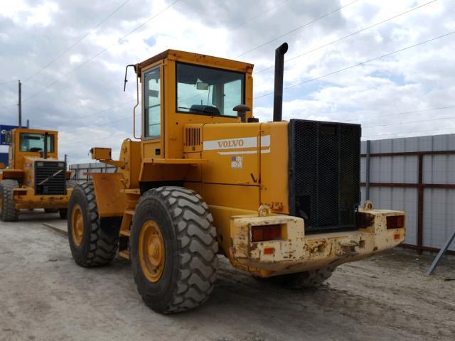 L90CV63218 - 1999 VOLVO L90D Q/C YELLOW photo 3