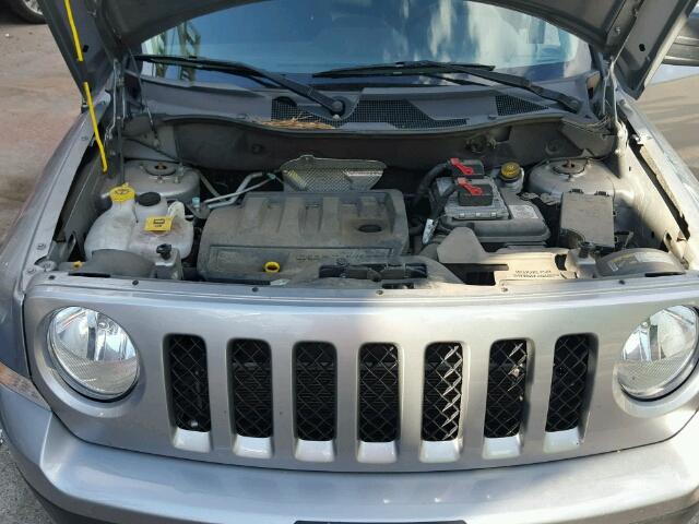 1C4NJRBB2ED739375 - 2014 JEEP PATRIOT SP SILVER photo 7