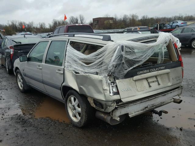 YV1LZ56D0Y2727899 - 2000 VOLVO V70 XC SILVER photo 3