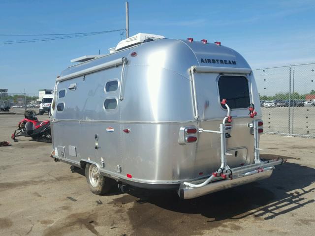 1STCFAA10GJ533951 - 2016 AIRS INTERNATIO 银色 照片 3