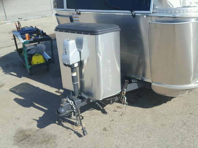 1STCFAA10GJ533951 - 2016 AIRS INTERNATIO 银色 照片 8