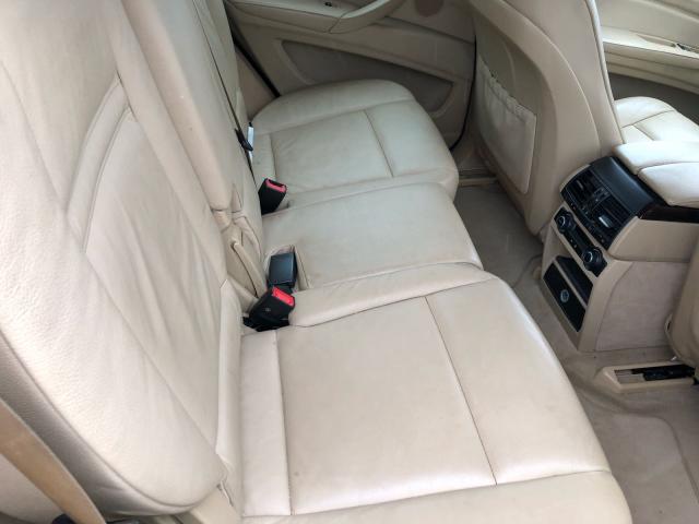 5UXZV4C54BL400019 - 2011 BMW X5 XDRIVE3 BLUE photo 5