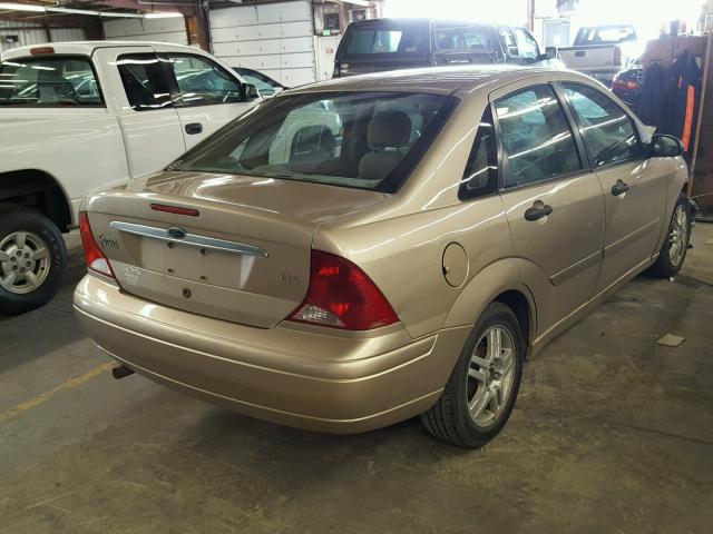 1FAFP3833YW428911 - 2000 FORD FOCUS ZTS GOLD photo 4