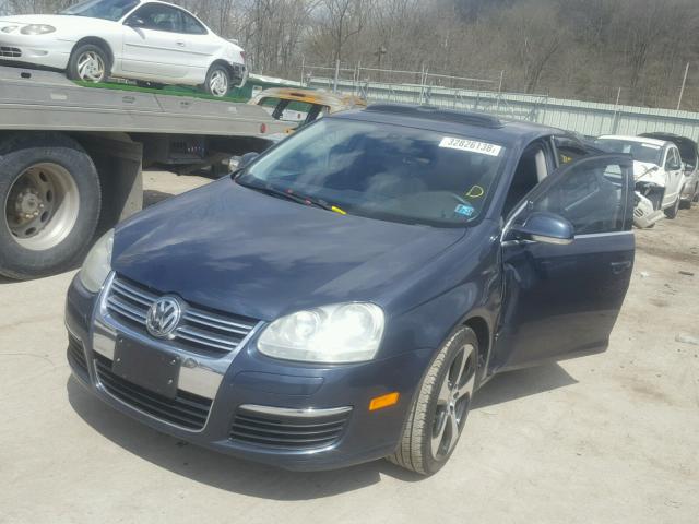 3VWSF71K95M603403 - 2005 VOLKSWAGEN NEW JETTA BLUE photo 2