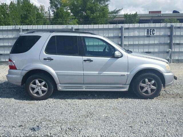 4JGAB57E54A510448 - 2004 MERCEDES-BENZ ML 350 GRAY photo 9