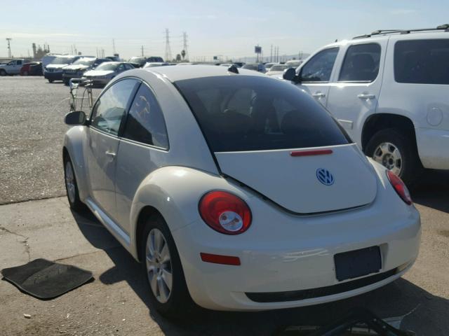 3VWRG31C38M502892 - 2008 VOLKSWAGEN NEW BEETLE 米色 照片 3