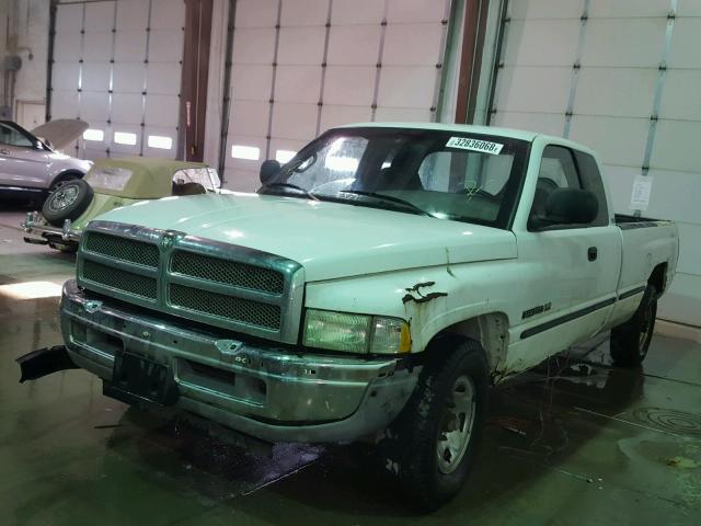 1B7KC23W2WJ189443 - 1998 DODGE RAM 2500 WHITE photo 2