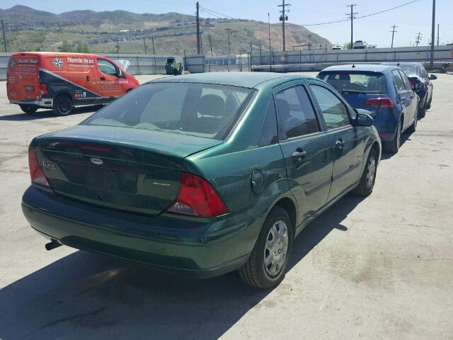 1FAFP33P31W152813 - 2001 FORD FOCUS LX GREEN photo 4