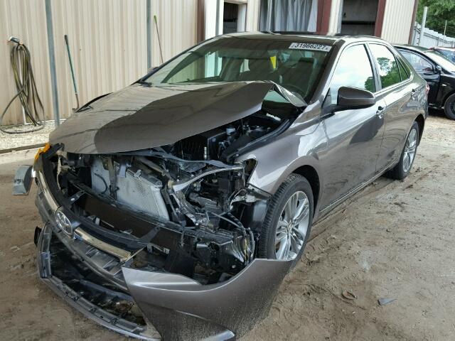 4T1BF1FK3GU214257 - 2016 TOYOTA CAMRY LE GRAY photo 2