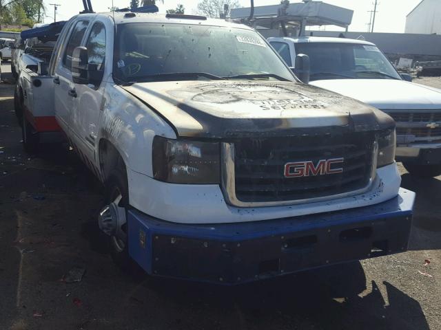 1GD7C3B69AF113951 - 2010 GMC SIERRA C35 WHITE photo 1