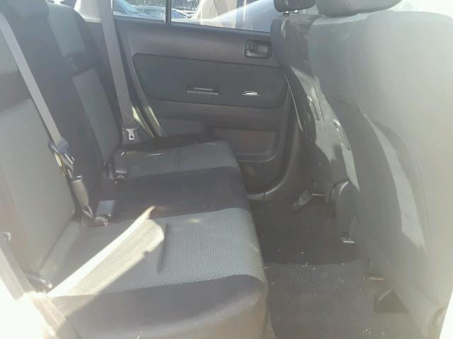 JTLKT324664074174 - 2006 TOYOTA SCION XB WHITE photo 6