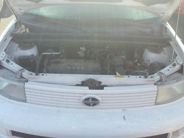 JTLKT324664074174 - 2006 TOYOTA SCION XB WHITE photo 7
