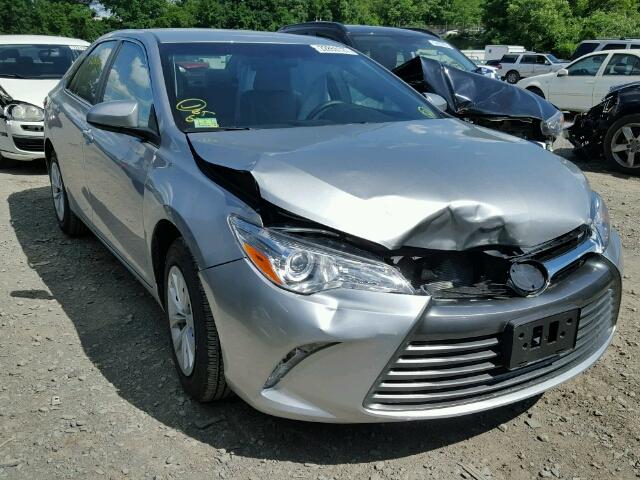 4T1BF1FK3HU764902 - 2017 TOYOTA CAMRY LE GRAY photo 1