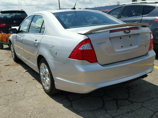 3FAHP0HA7AR428358 - 2010 FORD FUSION SE SILVER photo 3