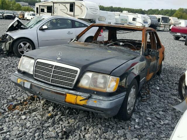 WDBEA34E5RC074230 - 1994 MERCEDES-BENZ E420 BLACK photo 2