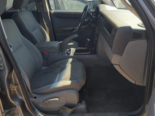 1J8HG48K47C626664 - 2007 JEEP COMMANDER GRAY photo 5