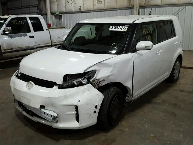 JTLZE4FE6FJ069074 - 2015 TOYOTA SCION XB WHITE photo 2