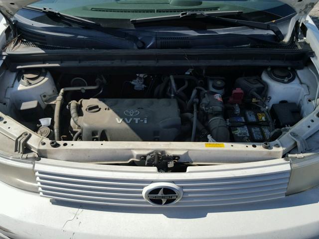 JTLKT324464086274 - 2006 TOYOTA SCION XB WHITE photo 7