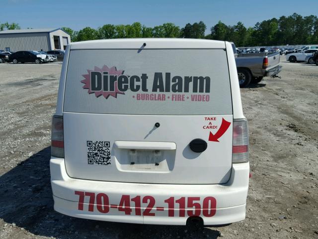 JTLKT324464086274 - 2006 TOYOTA SCION XB WHITE photo 9