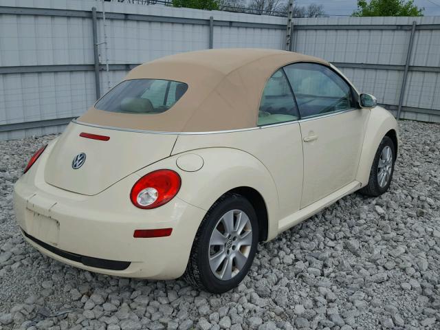 3VWRF31Y59M409131 - 2009 VOLKSWAGEN NEW BEETLE 米色 照片 4