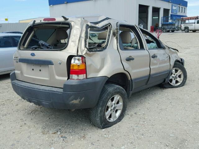 1FMYU03157KA61382 - 2007 FORD ESCAPE XLT TAN photo 4