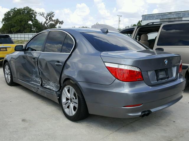 WBANV1C57AC158661 - 2010 BMW 528 XI GRAY photo 3