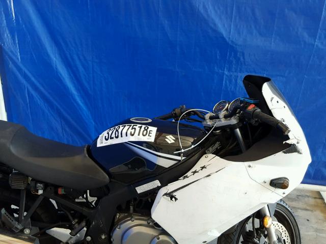 VTTGM51A962103421 - 2006 SUZUKI GS500 FK WHITE photo 5