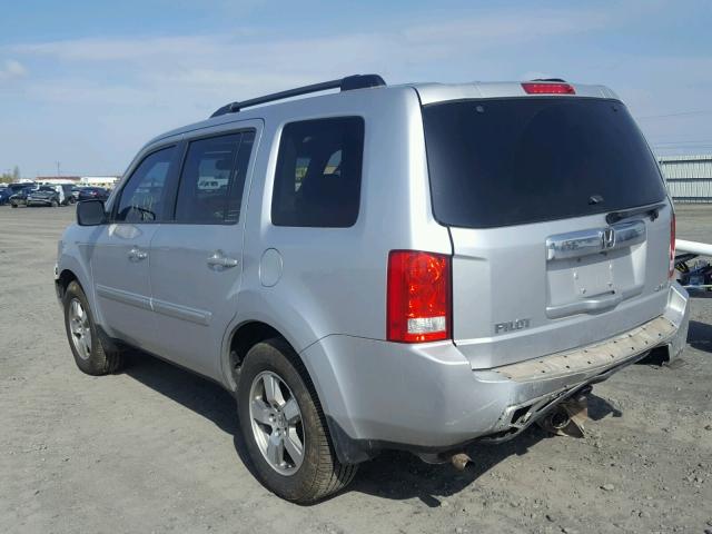 5FNYF4H72BB094817 - 2011 HONDA PILOT EXLN SILVER photo 3