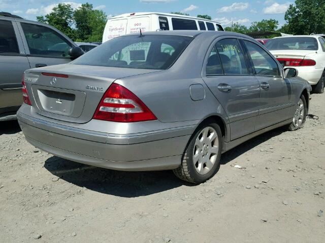WDBRF92H16F803658 - 2006 MERCEDES-BENZ C GENERATI SILVER photo 4