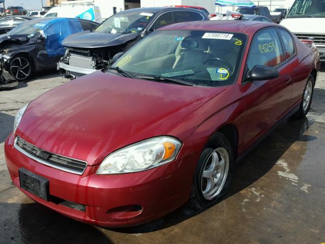 2G1WM16K369242852 - 2006 CHEVROLET MONTE CARL RED photo 2