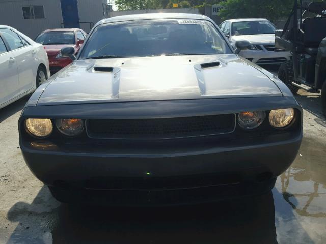 2B3CJ4DG3BH571300 - 2011 DODGE CHALLENGER GRAY photo 10