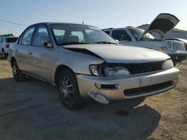 1NXBB02E9VZ572658 - 1997 TOYOTA COROLLA DX GOLD photo 1