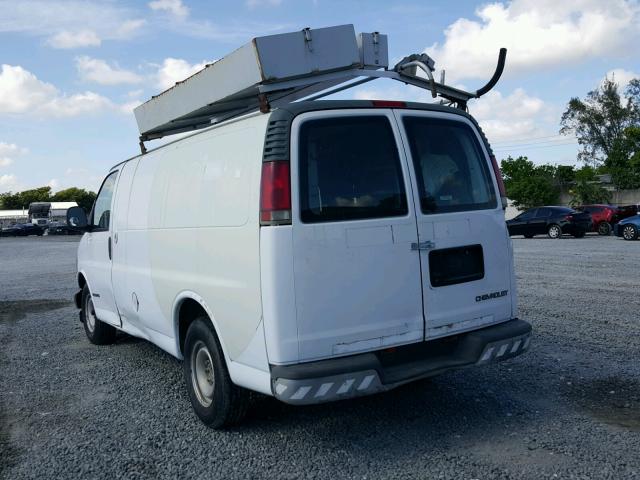 1GCFG25M2W1110144 - 1998 CHEVROLET EXPRESS G2 WHITE photo 3