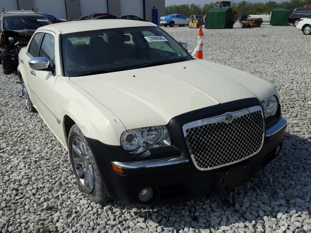 2C3KA63H96H239016 - 2006 CHRYSLER 300C WHITE photo 1