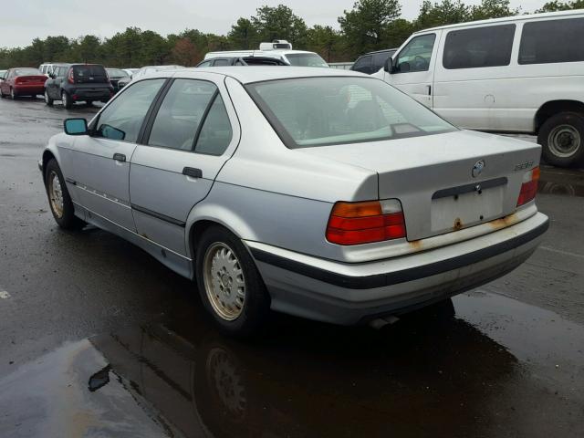 WBACB4310PFL03450 - 1993 BMW 325I SILVER photo 3