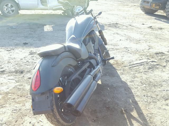 5VPLB36N9G3051812 - 2016 VICTORY MOTORCYCLES GUNNER Yaşıl foto 4