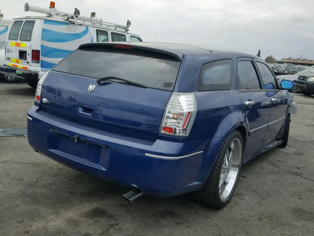 2D4FV47T36H416215 - 2006 DODGE MAGNUM SE BLUE photo 4