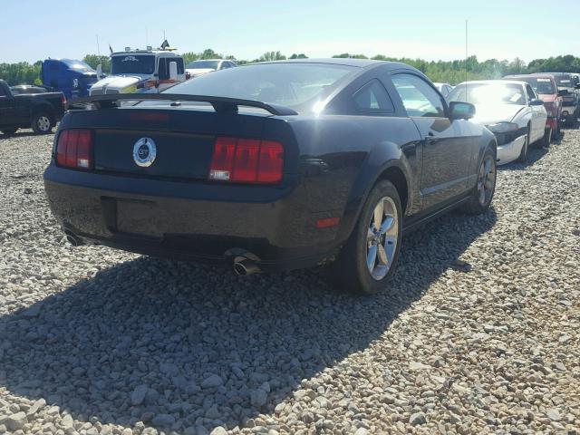 1ZVHT82H985162815 - 2008 FORD MUSTANG GT BLACK photo 4